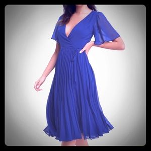 New LULU'S Royal Blue Pleated Midi Wrap Dress M